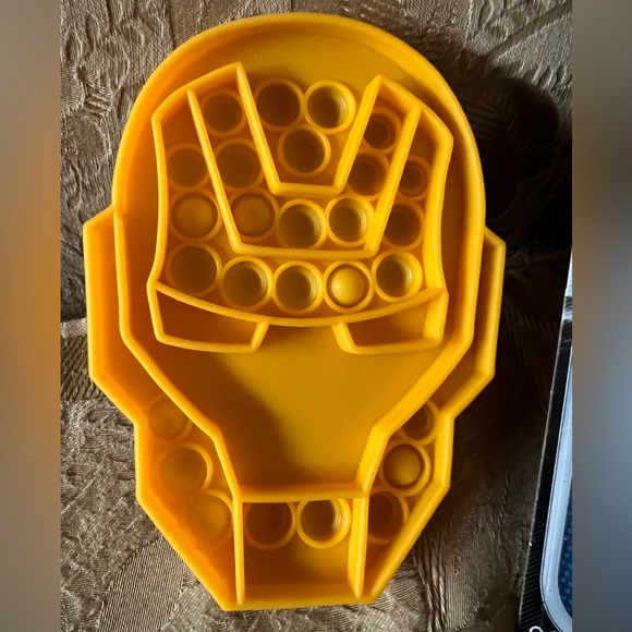 Disney Marvel Avengers New NWT Fused Bead Kit and pop it - Picture 2 of 3